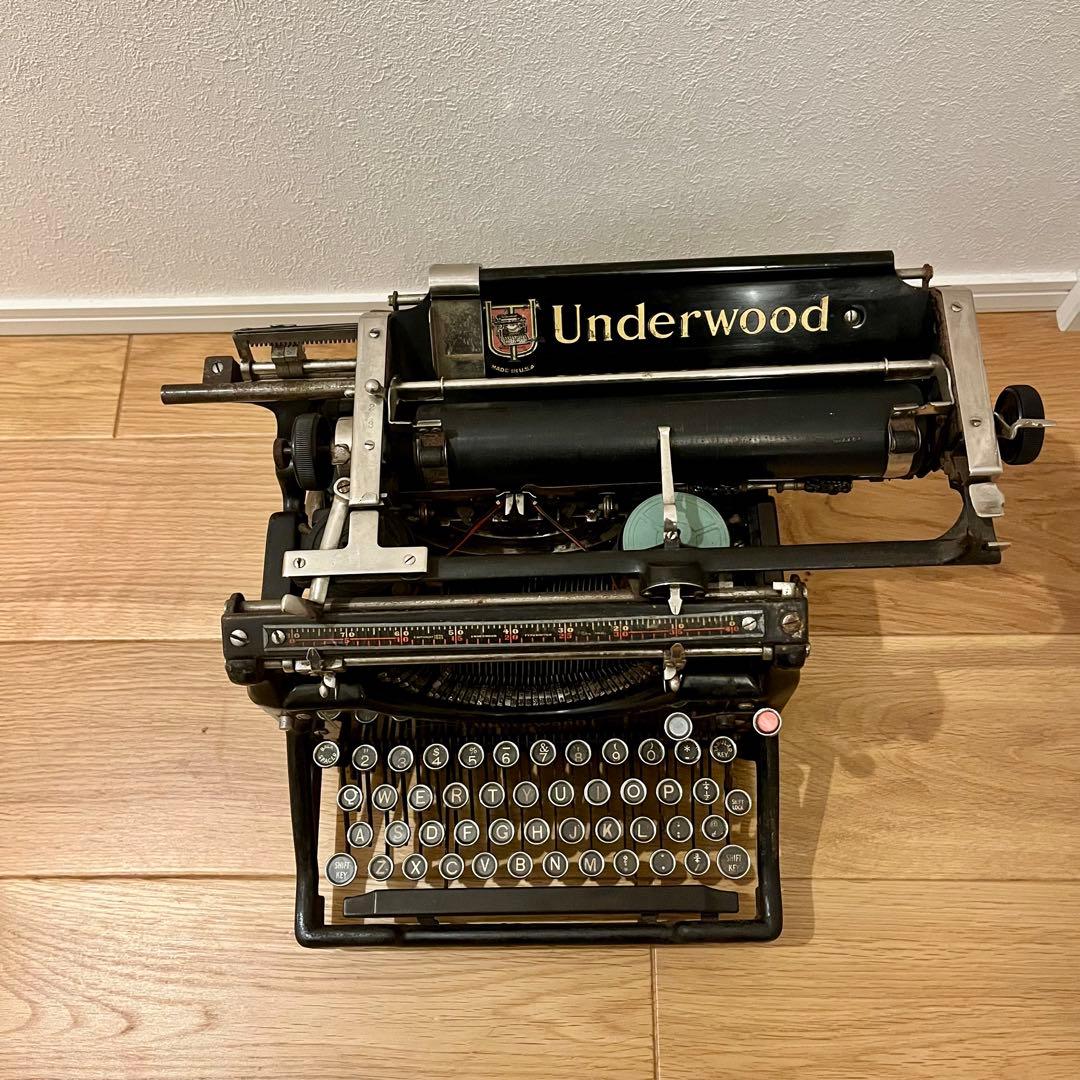【アンティーク】UnderWood(アンダーウッド)タイプライター【インテリア】