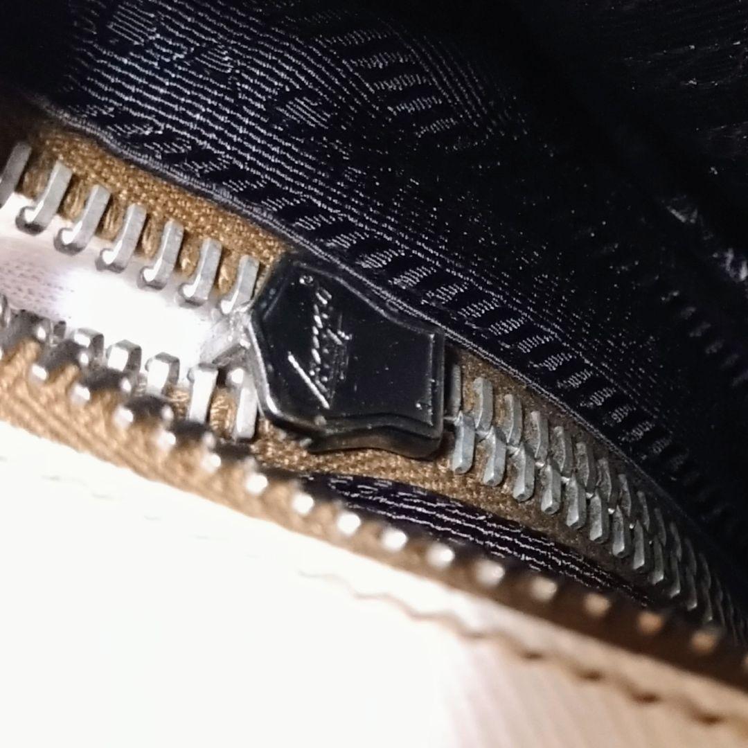 五味様 プラダ 伊勢丹購入 サフィアーノ ブリーフケース ビジネスバッグ 男女