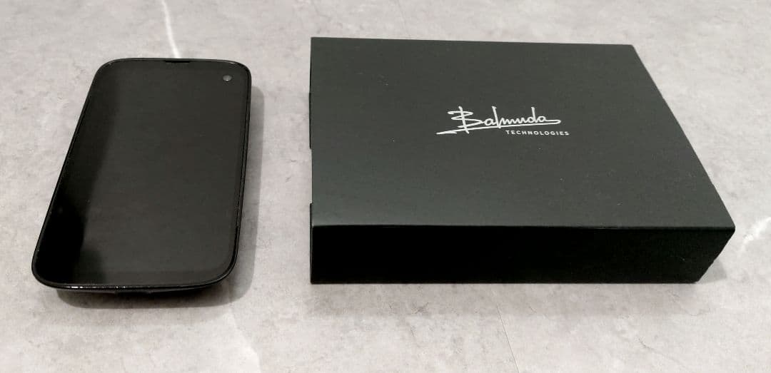 BALMUDA Phone ブラック 本体　SIMフリー