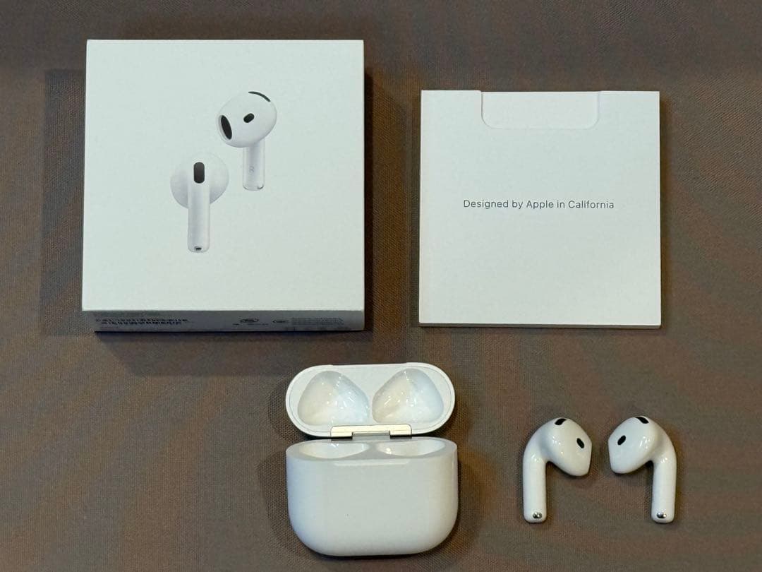 Apple AirPods 4 アクティブノイズキャンセリング機能搭載モデル