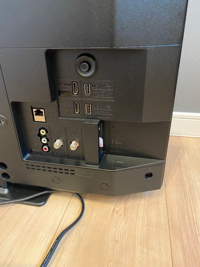 【極美品】SHARP AQUOS 24インチ　液晶テレビ 2T-C24DE