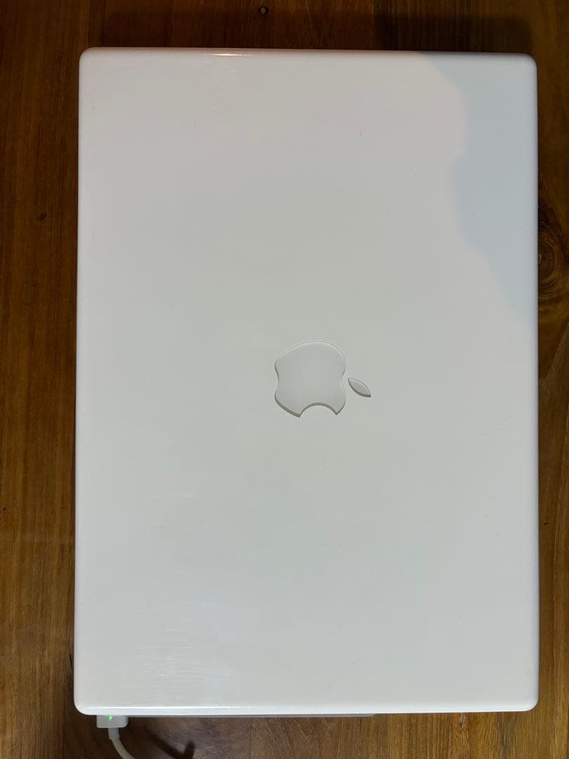 Apple MacBook ホワイト