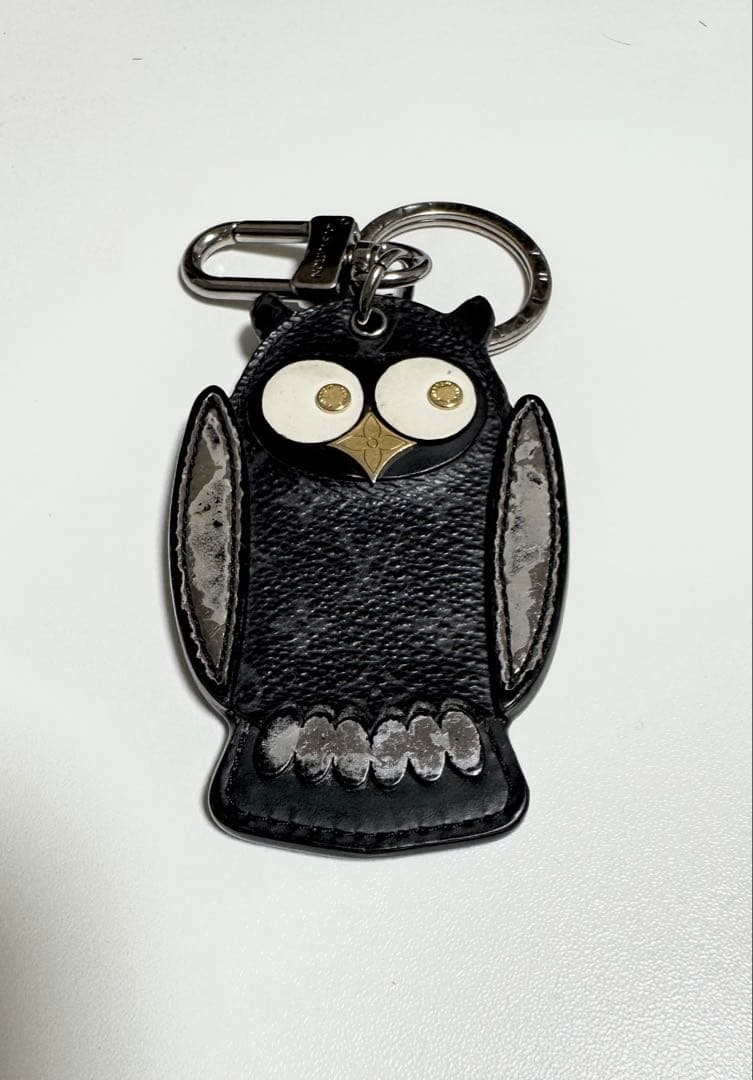Louis Vuitton フクロウ型キーホルダー