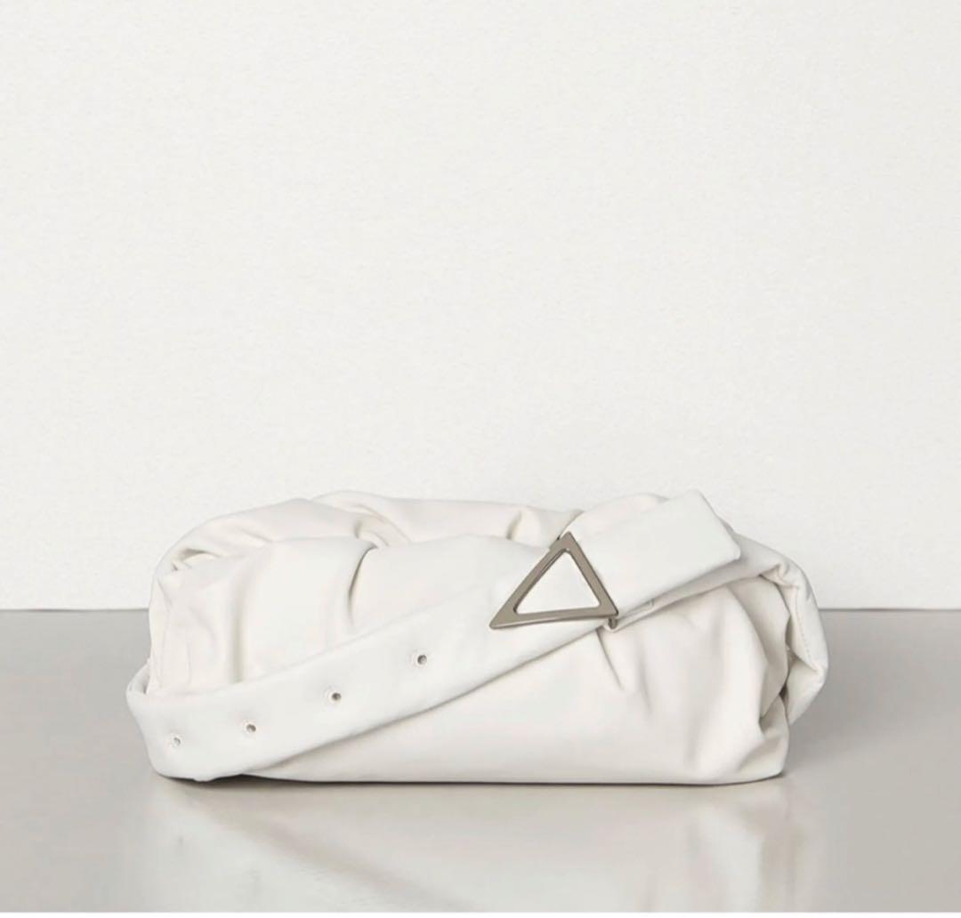 【kiki】ザ・ボディ ポーチ トライアングルバックル