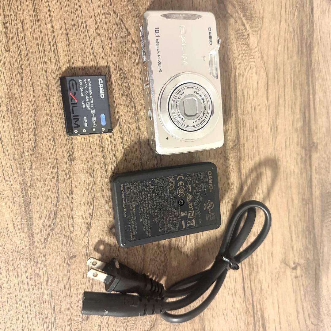 (美品)CASIO EXILIM EX-Z270ゴールド デジタルカメラ