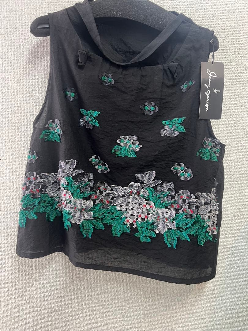 三星ドレス　ジェニーギャルソン　刺繍入りベスト 黒 F