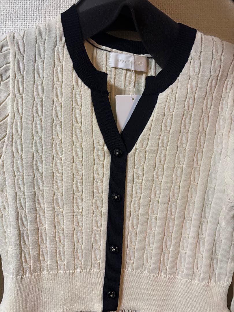 新品タグ付 アンドクチュールケーブル 編みニットドッキングワンピース