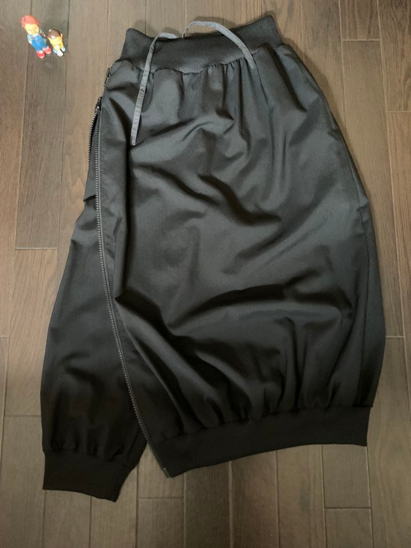 ヨウジヤマモトリミフゥサイドジッパー ブラック リブスカートパンツ