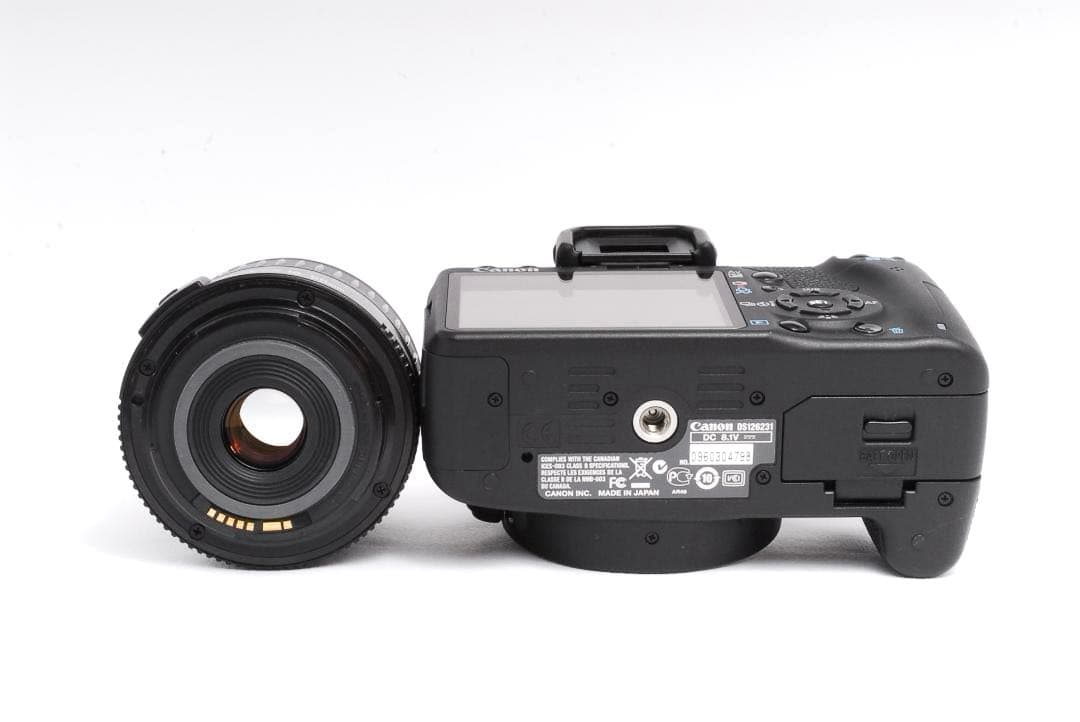 初心者オススメ⭐️Canon EOS Kiss X3 一眼レフ