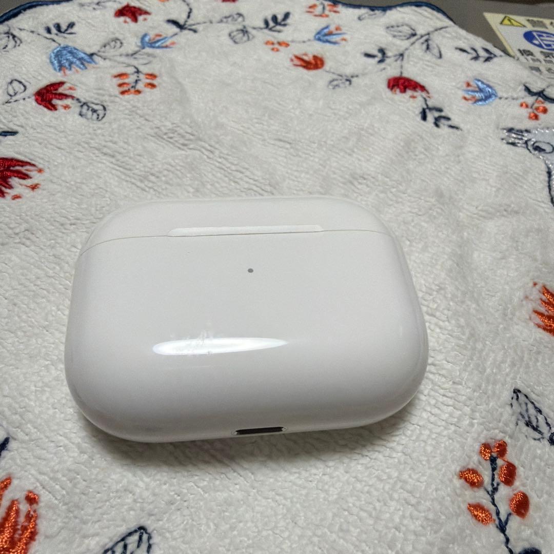 AirPods Pro 充電ケース付き