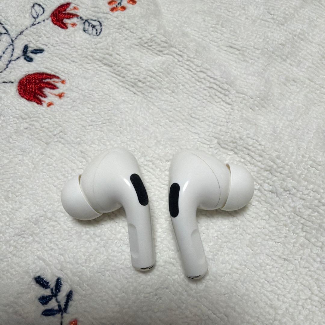 本日限りお値下げ中☆AirPods Pro 充電ケース付き