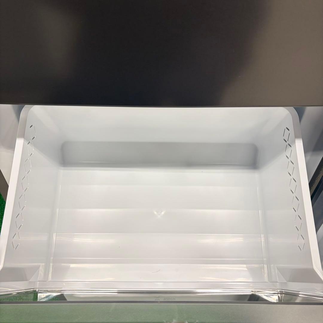 625 2025年製　冷蔵庫　186L 右開き　小型　一人暮らし　2ドア　安い