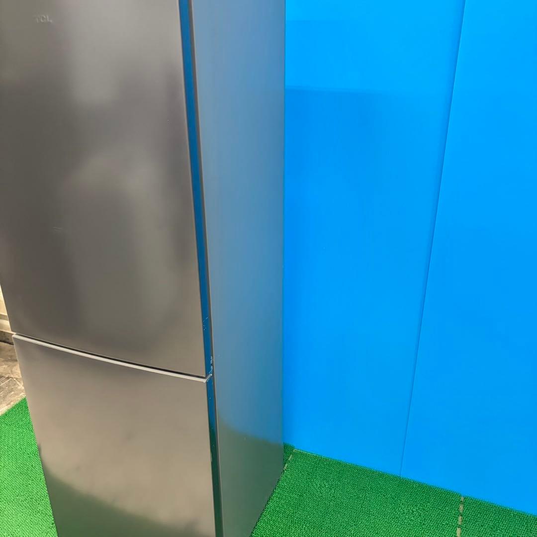 625 2025年製　冷蔵庫　186L 右開き　小型　一人暮らし　2ドア　安い