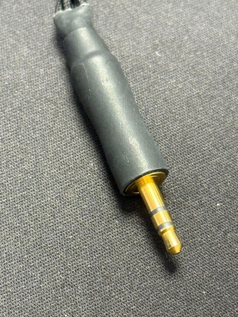 春日小鹿氏作成　3.5mm-3.5mmミニミニケーブル