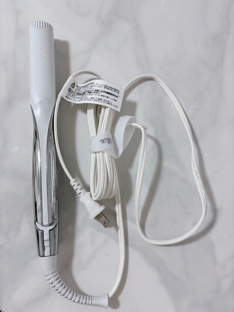 リファ　ストレートアイロン　ホワイト