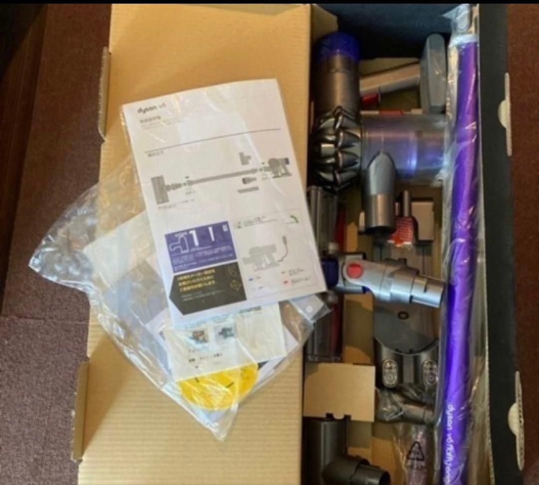 Dyson V6 スティッククリーナー 本体　お値下げしました‼️