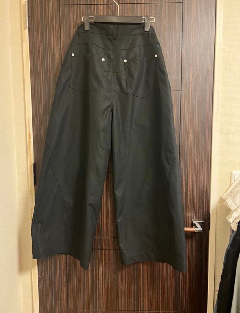 CAMPHOR WOOD ブラック ワイドパンツ