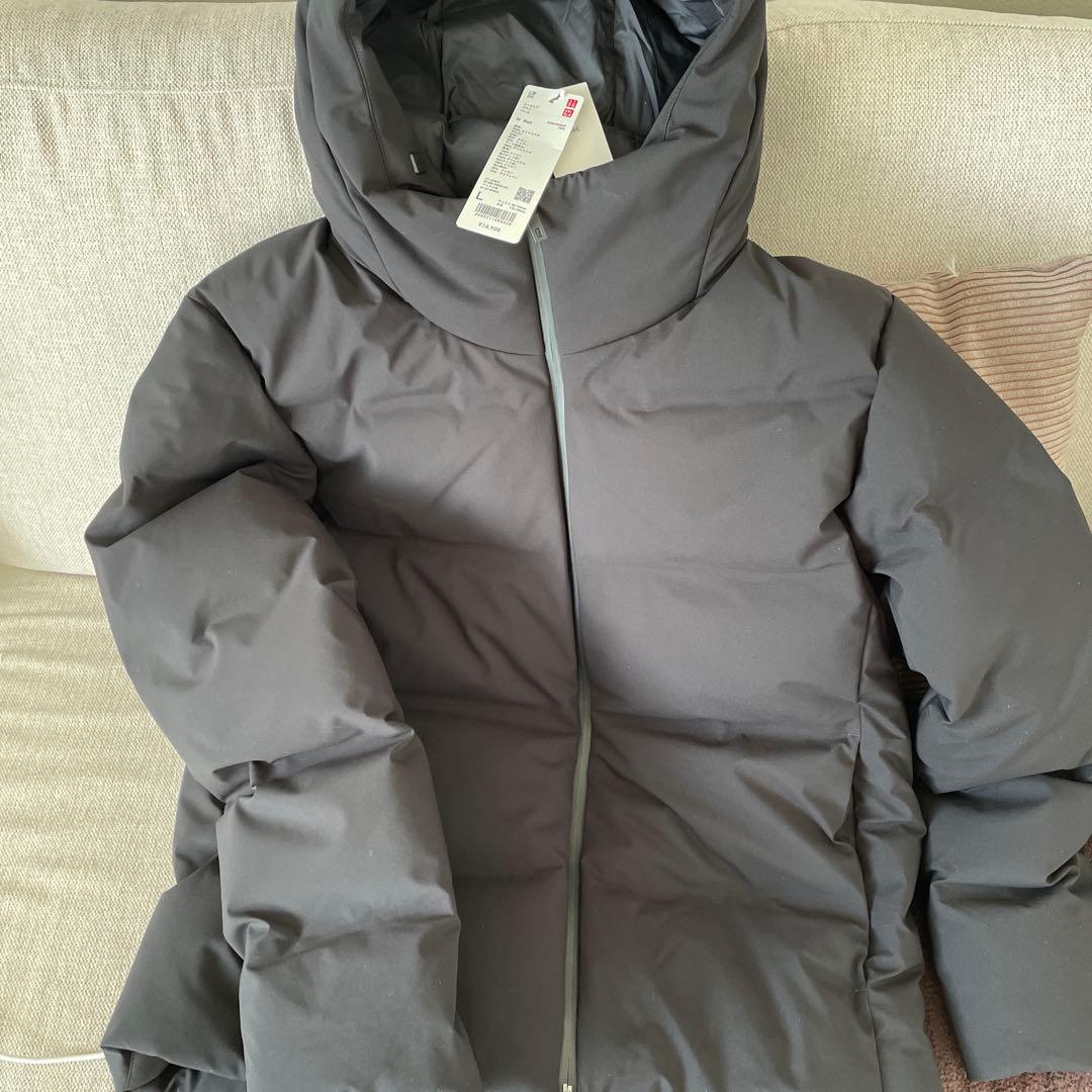 2025モデル　新品未使用　シームレスダウンパーカーブラック Lサイズ　タグなし