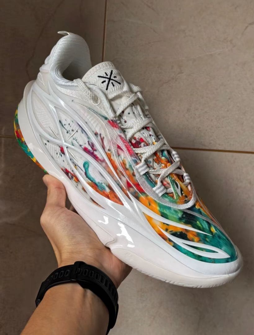 Lining Wade 808 5 ultra v2はなび