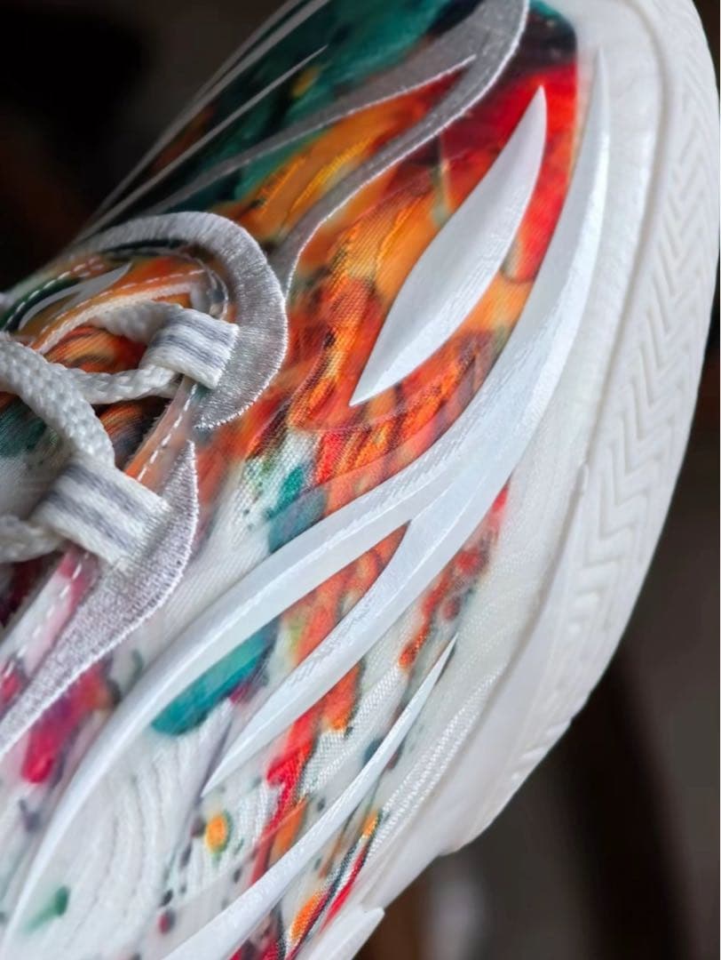 Lining Wade 808 5 ultra v2はなび