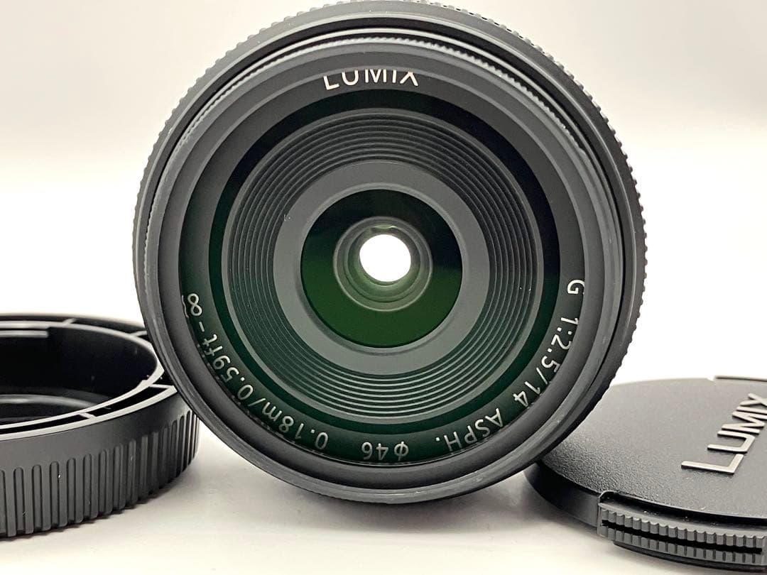 【美品】LUMIX 14mm f2.5 単焦点　マイクロフォーサーズ