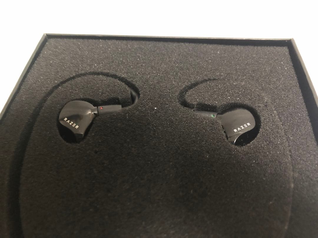 Razer Moray インイヤー型モニターイヤホン