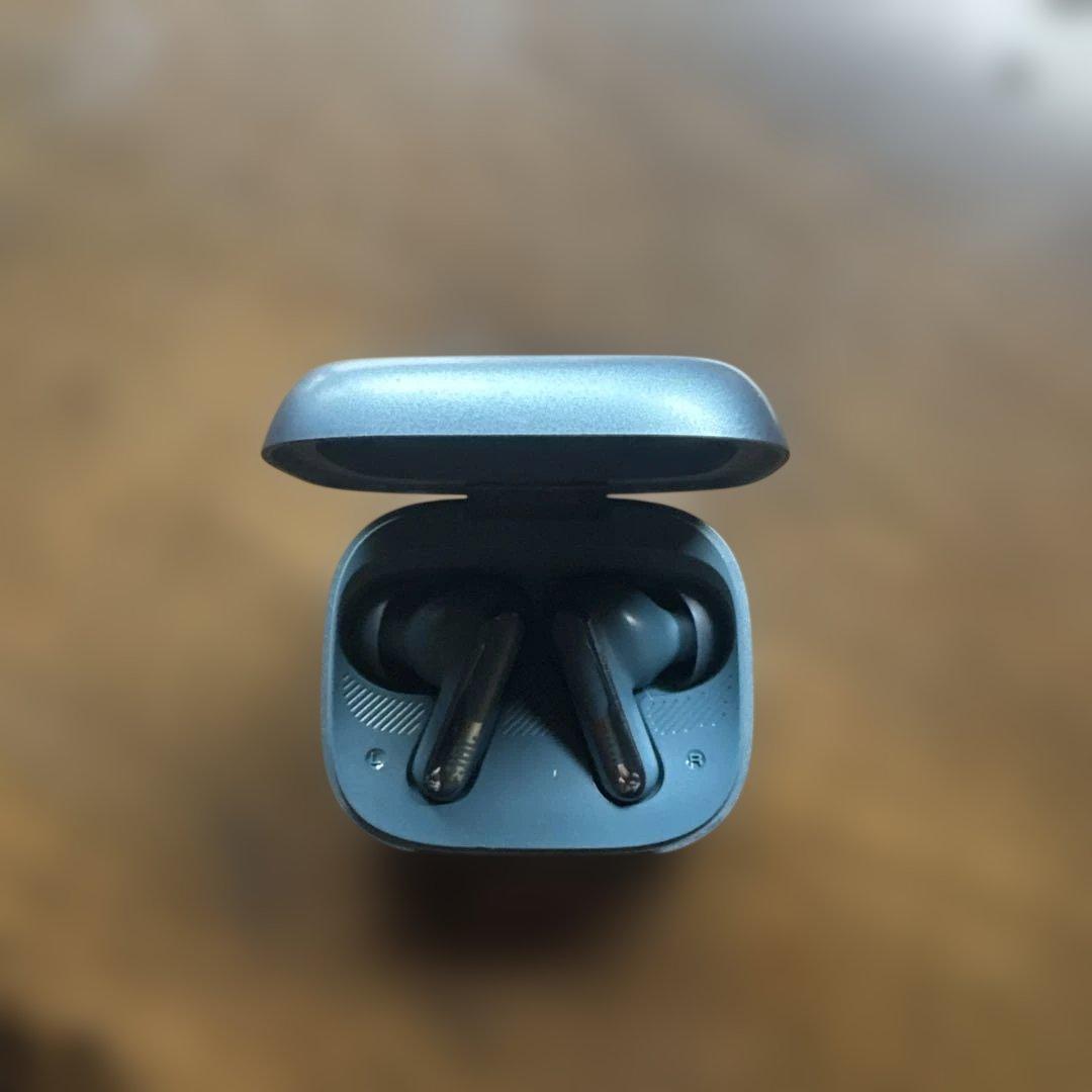 イヤホン JBL LIVEBEAM3