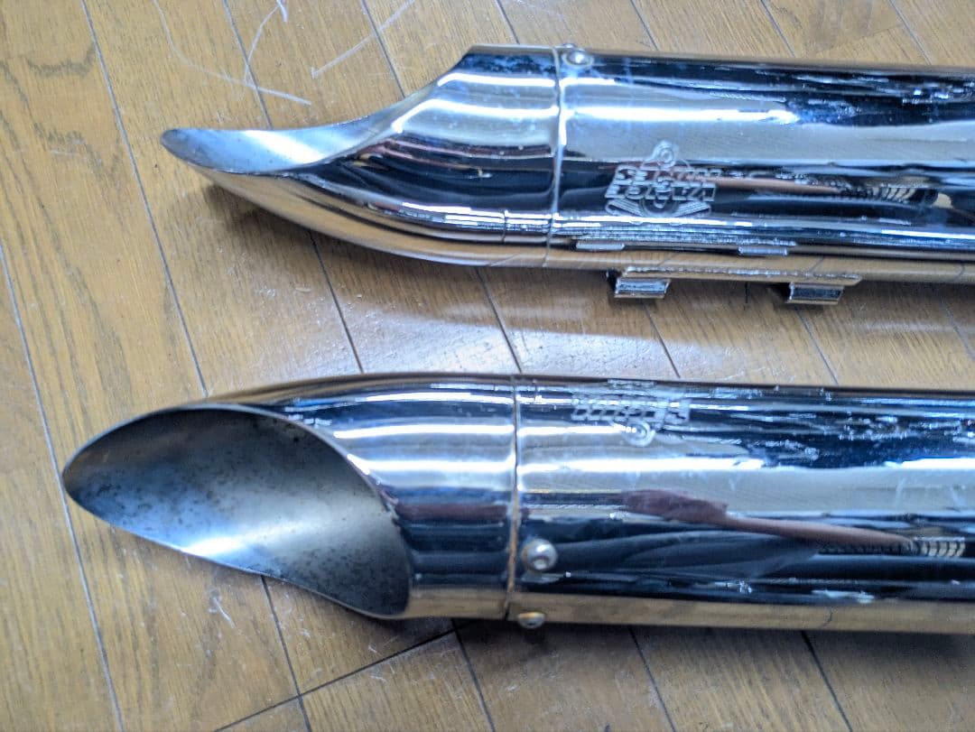 バンス＆ハインズ　ターンダウンスリップオンマフラー　4インチ口径　ツアラー用