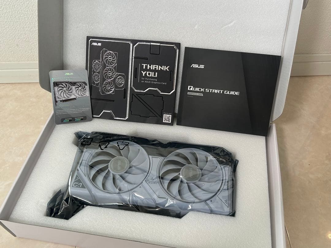 グラフィックボード・グラボ・ビデオカード ASUS GeForce RTX 4060 OC Edition 8GB