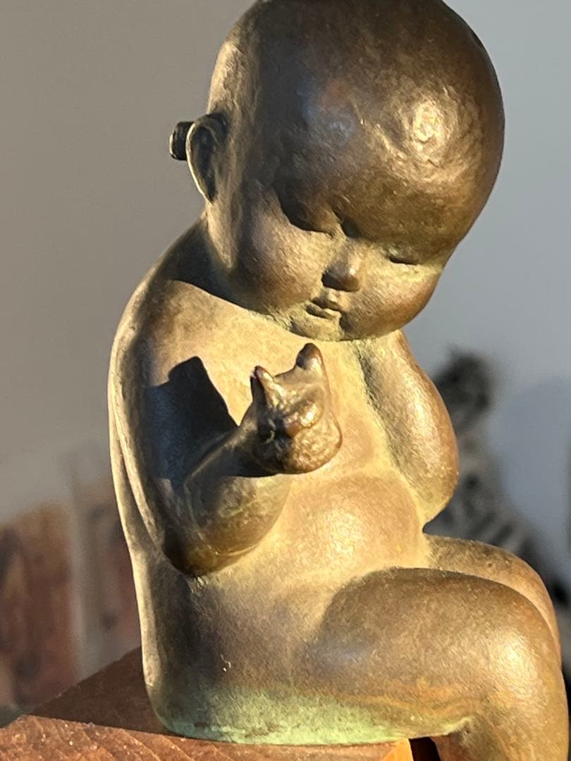 ブロンズ 彫刻 木製台座付き（時代物）