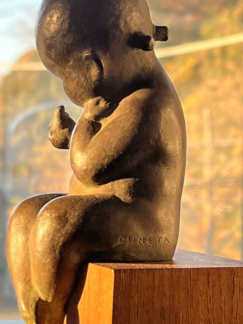 ブロンズ 彫刻 木製台座付き（時代物）