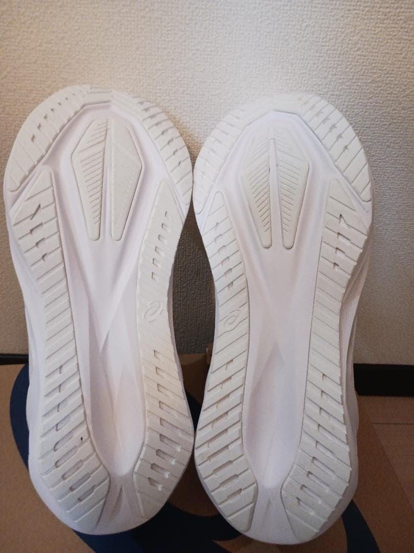 Kiwi　新品 ノヴァブラスト5 　27ｃｍ