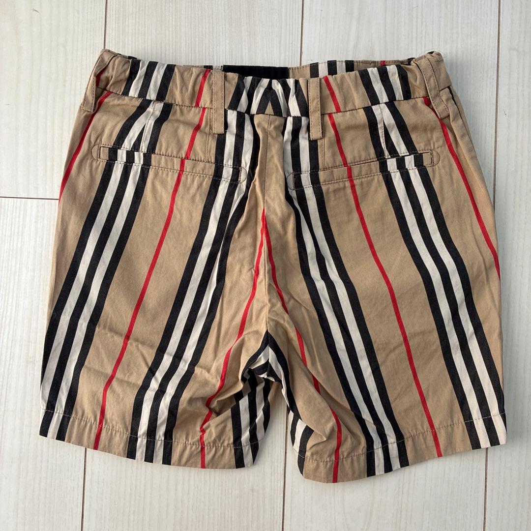 ご先約者様　バーバリー　Tシャツ　スウェットパンツ　ショートパンツ　水着　6Y