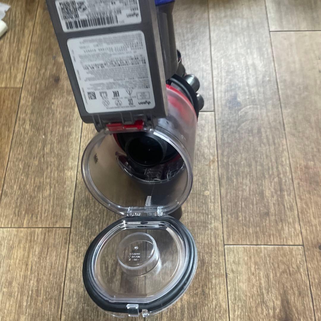 利有富士男‼️Dyson V8fluffy ダイソン 掃除機