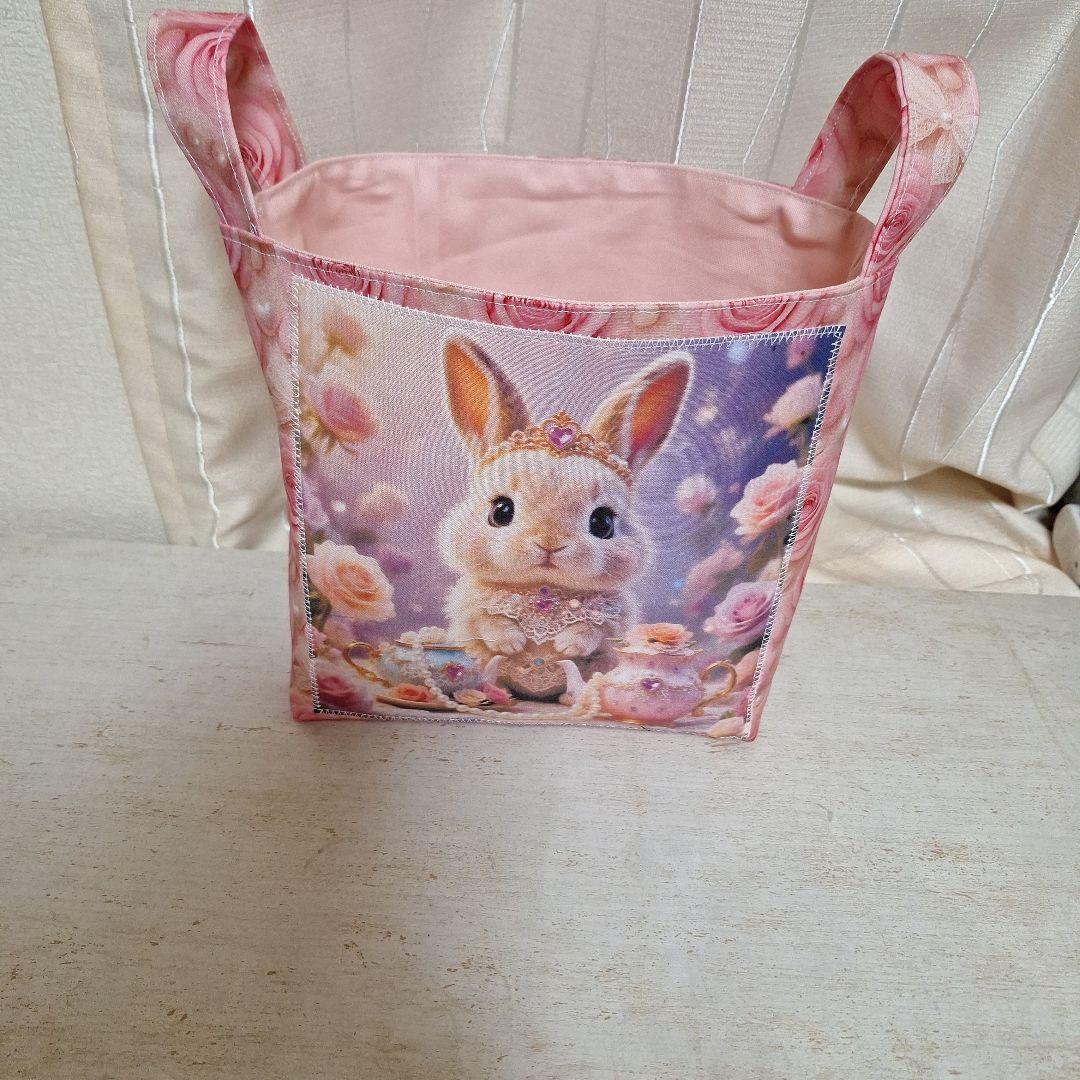 激レアうさぎパネル生地　ハンドメイド　まちなしバッグ　布バスケット　ポーチ