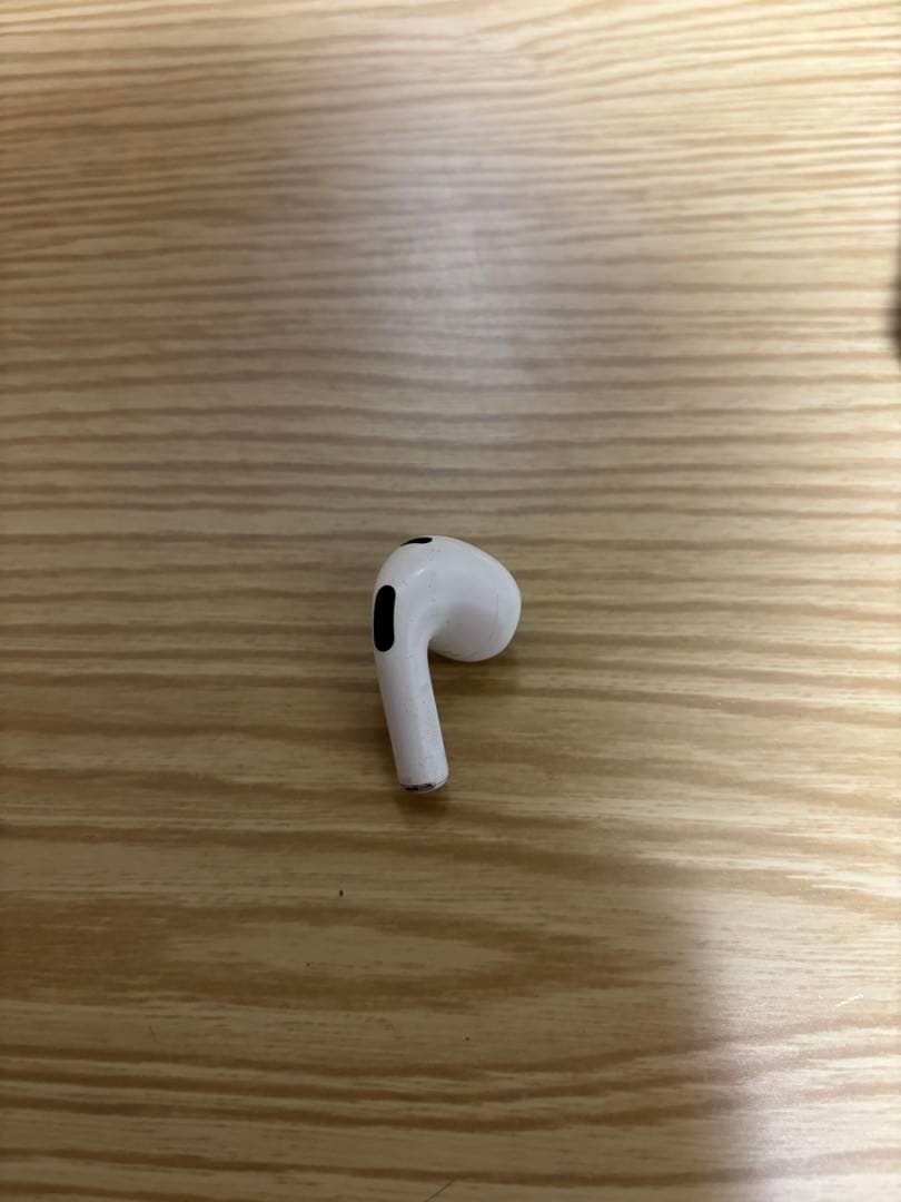 AirPods第三世代 ケース 右耳のみ