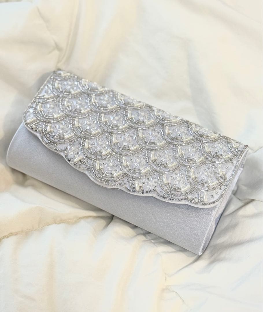 【ほぼ未使用品】シルバー/パーティーバッグ/結婚式/お呼ばれ【美品】即日発送可