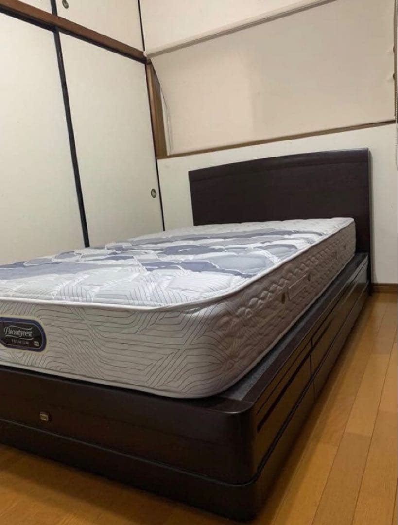 Simmons セミダブルベッド 収納付き・マットレス美品【直接引き取り可】