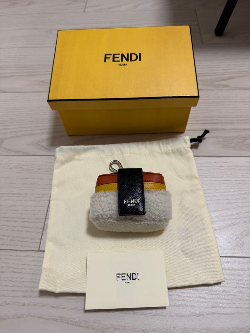 FENDI フェンディリシャス　チャーム スパム握りずし