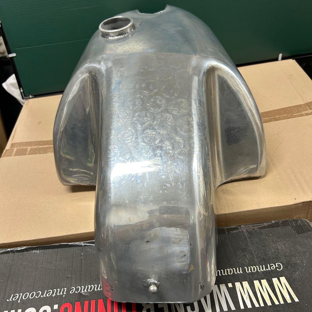 ヤマハSR用　アルミ製タンク　ロング型