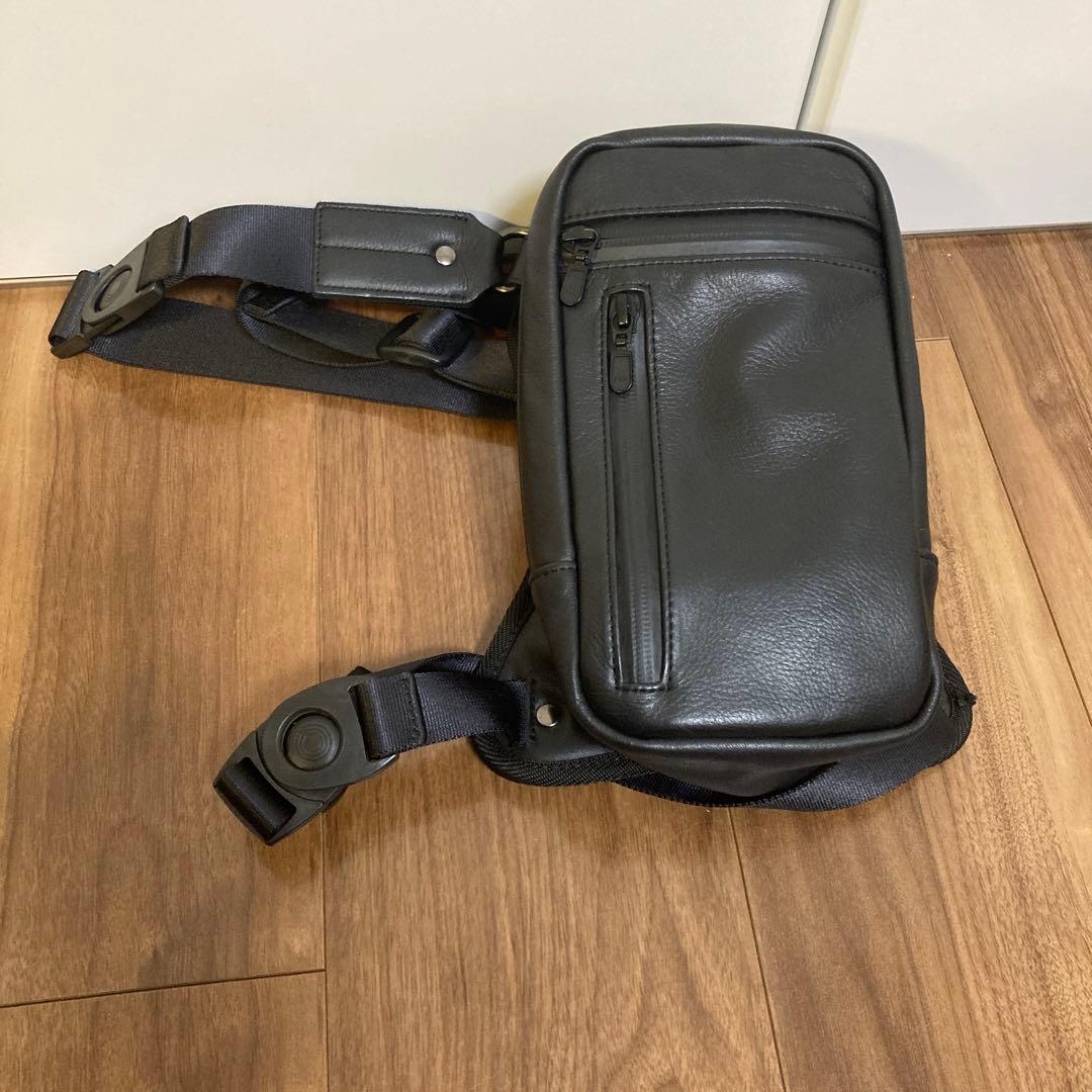 『美品』クシタニ　エグザリートレザー　2wayレッグバック