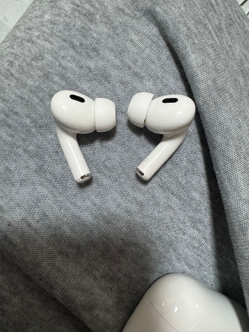 AirPods Pro2 付属品あり