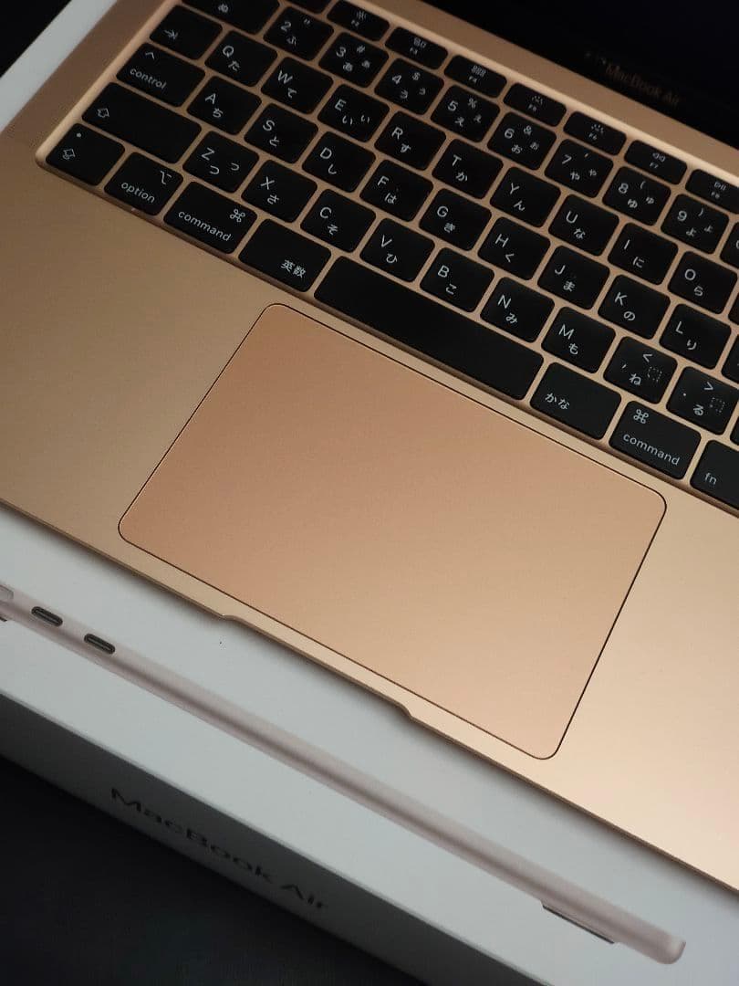 MacBook Air 13インチ 2020年 i3／8GB／256GB