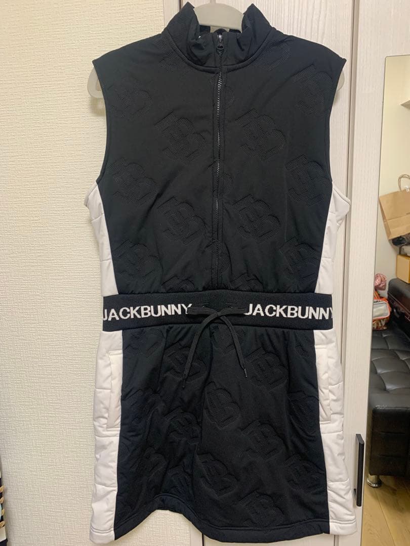 JACK BUNNY暖かい中綿ベストワンピース ブラック/ホワイト　レディース
