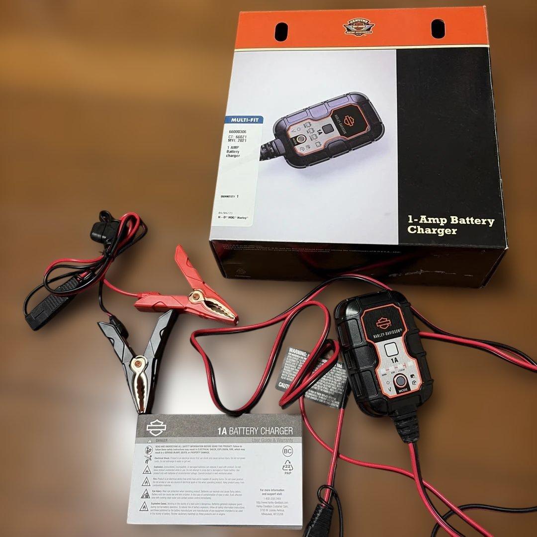 Harley-Davidson ＊ 純正　バッテリーチャージャー 充電器