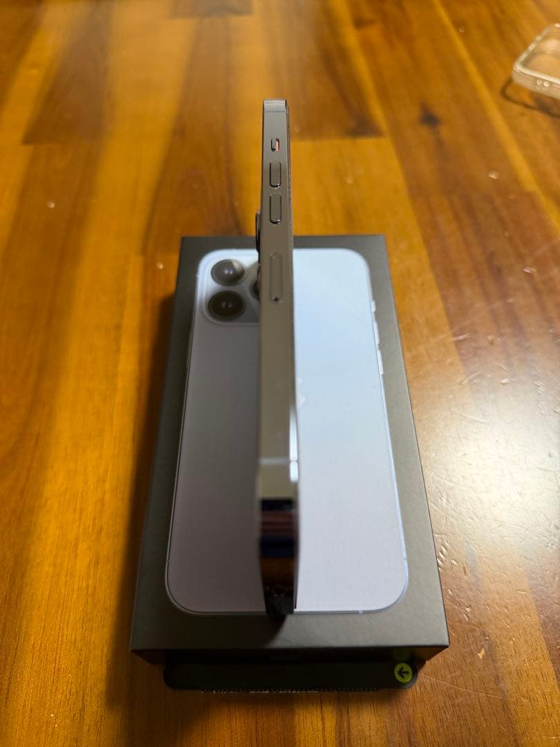 iPhone13Pro シエラブルー　Apple