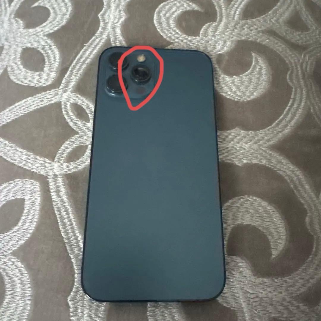 iPhone 12 PRO MAX カメラレンズ割れあり