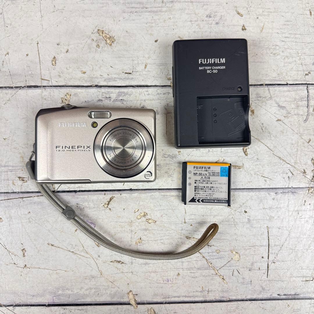 FUJIFILM FINEPIX F60fd コンパクトデジタルカメラ