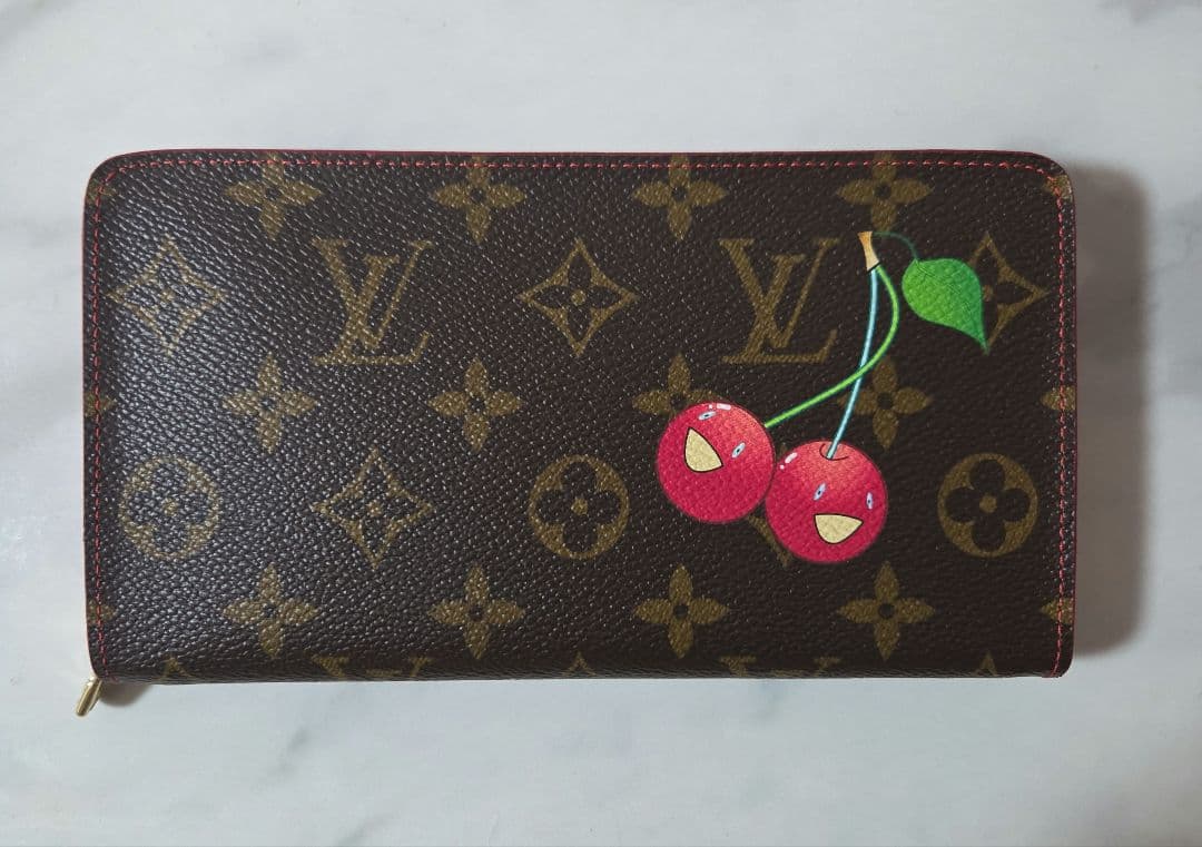 ルイヴィトン　長財布　さくらんぼ