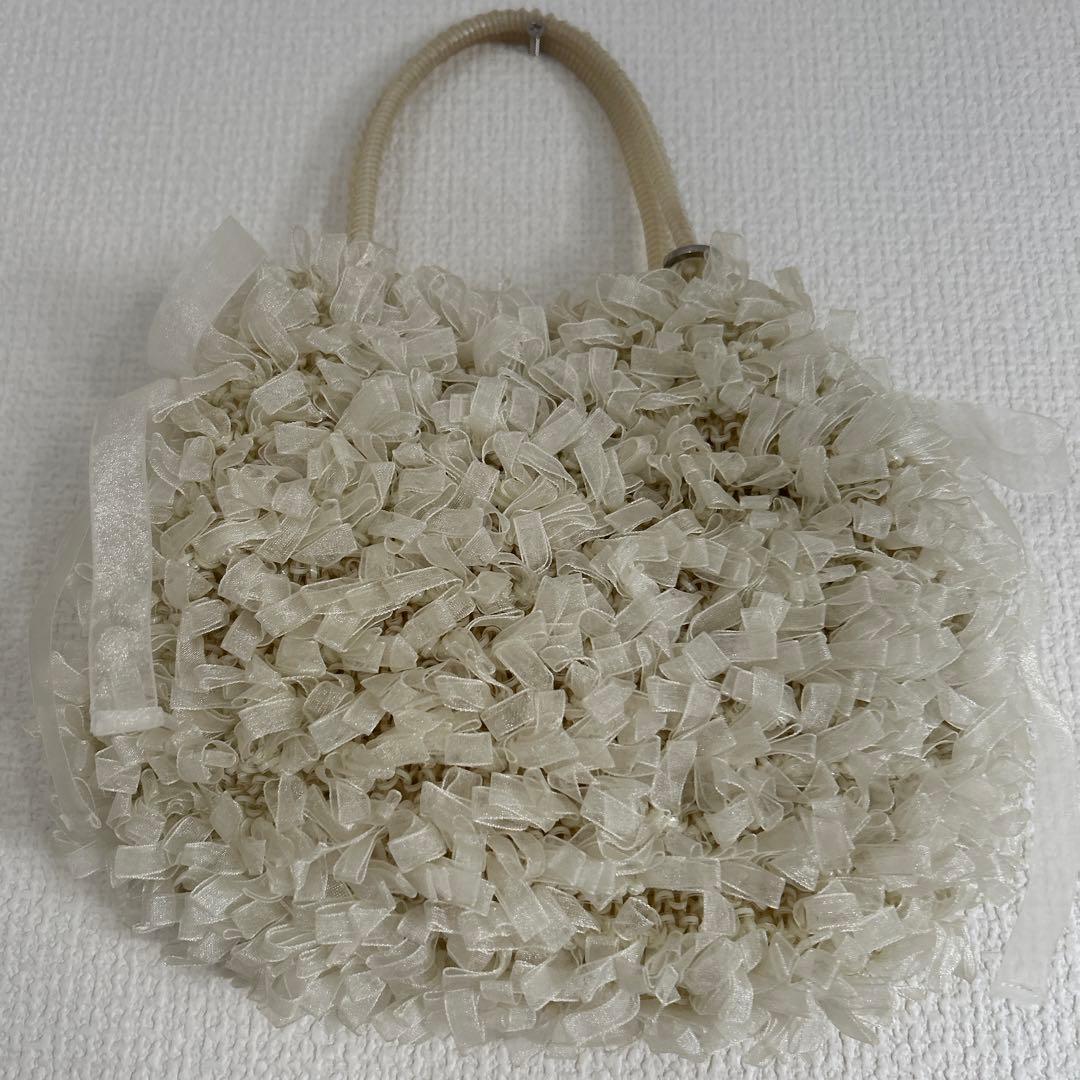 リボン装飾アイボリー　アンテプリマ